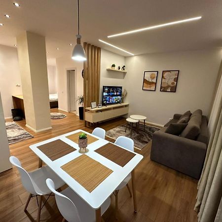 Fa Apartments At City Center 02 Tirana Kültér fotó